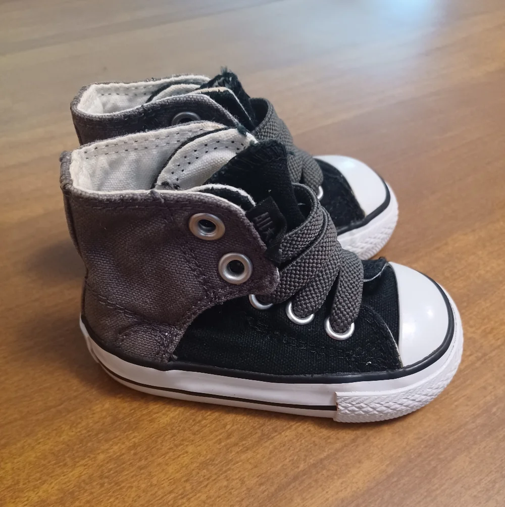 Converse Infant Shoes Size 3 Black Gray Hook & Loop Chuck Taylor All Star